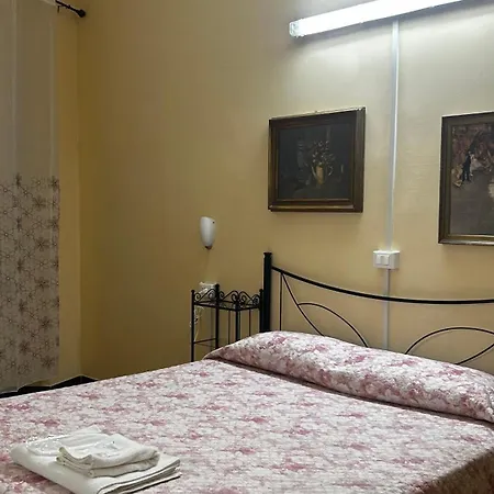 Fiorita Szálloda *